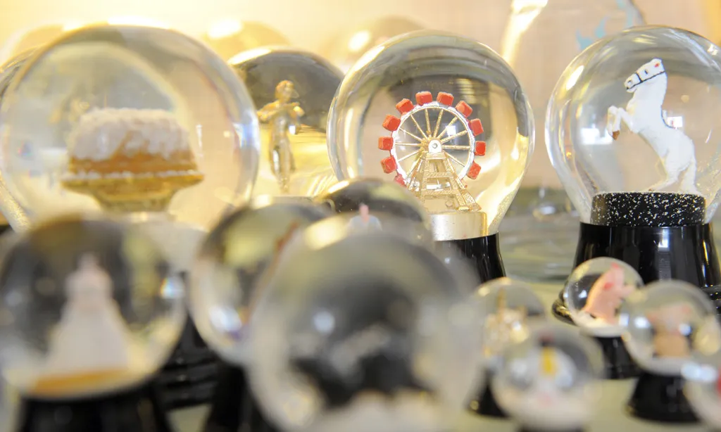 Il segreto delle sfere di vetro di Natale è custodito a Vienna
