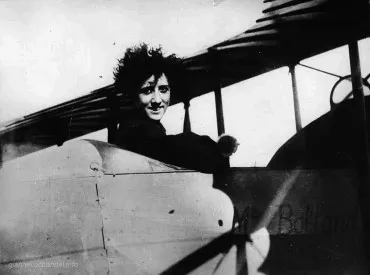 altra-meta-cielo-storia-aeronautica-femminile-trasvolata-atlantico