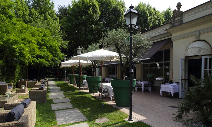 Il "Canter 1920", tra i migliori ristoranti all'aperto con giardino di Milano