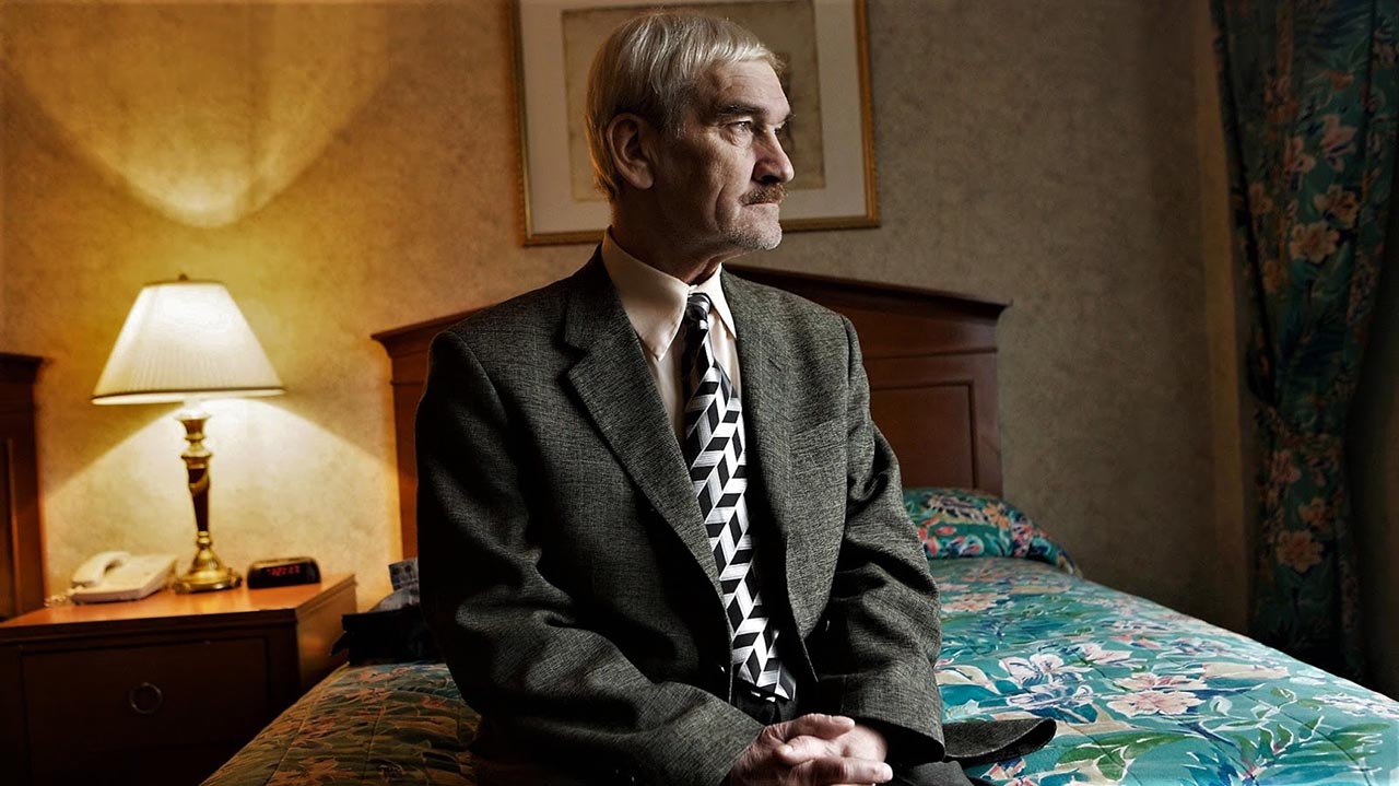 Il pensionato Petrov ha vissuto ritirato e in condizioni molto modeste a Frjazino (nei pressi di Mosca) fino al 19 maggio 2017, giorno della sua scomparsa.