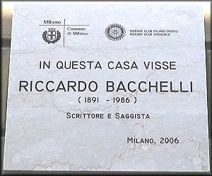 La targa dedicata a Riccardo Bacchelli...