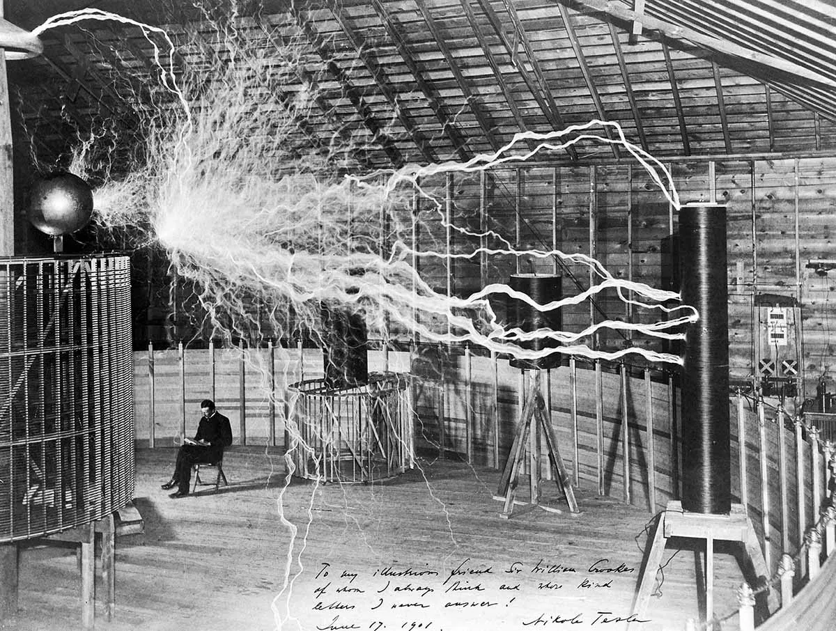 Nikola Tesla, ovvero niente di meglio di una mamma maga