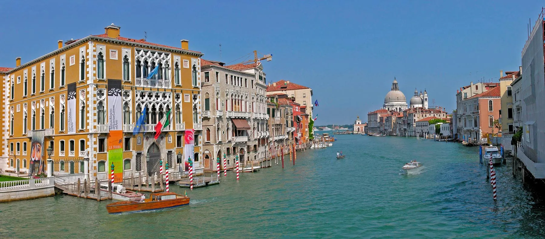 Quel <em>Photo Boat</em> a Venezia e gli stereotipi fermi nelle menti dei giornalisti