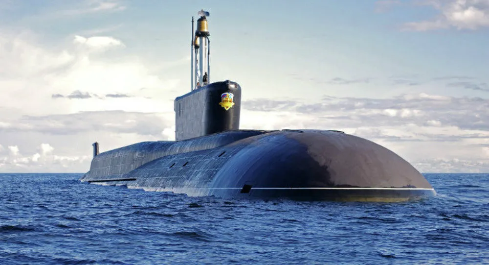 Un sommergibile nucleare russo. Durante la crisi di Cuba, furono impiegati quattro sottomarini della 69* Brigata della Flotta Nord, contrassegnati dalla lettera 'B' (da Bolshoi, “grande”) e dai numeri 4, 36, 59 e 130. Arkhipov era imbarcato sul 'B-59'.