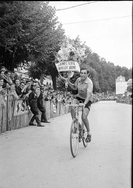 19 luglio 1952, Parigi. Fausto Coppi viene proclamato vincitore del Tour de France