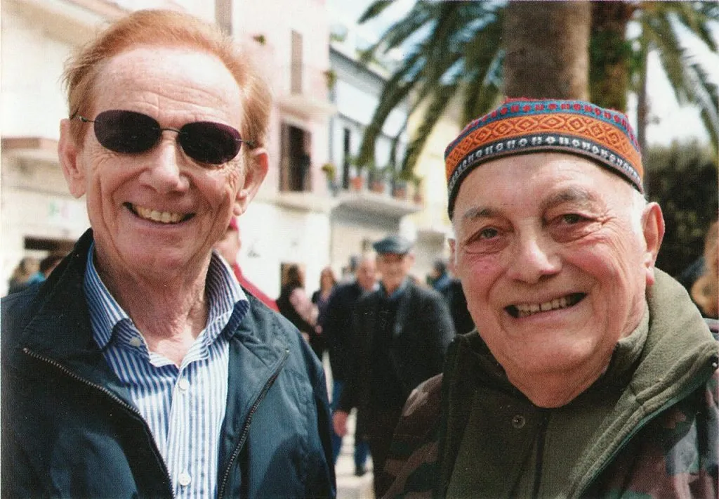 Peppino Lupo con il giornalista Osvaldo Bevilacqua durante la registrazione di "Sereno Variabile" a Trinitapoli.