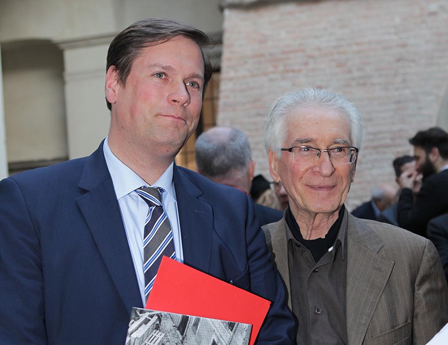 <i>Raffaello e gli amici di Urbino</i>: intervista (e saluto) al direttore di Palazzo Ducale di Urbino, Peter Aufreiter