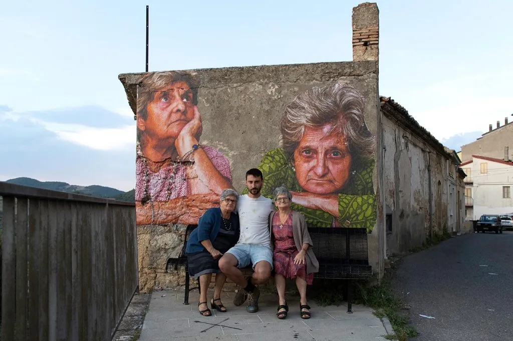 Stigliano Street art 'appARTEngo' - Bifido, 'Signorine', 2020