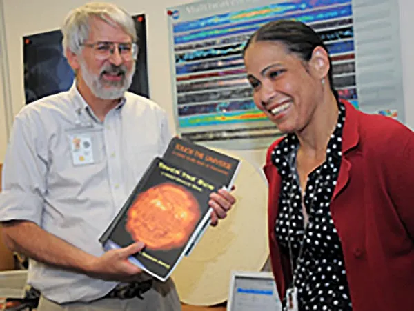 Wanda Diaz con Bobby Candey - credit NASA